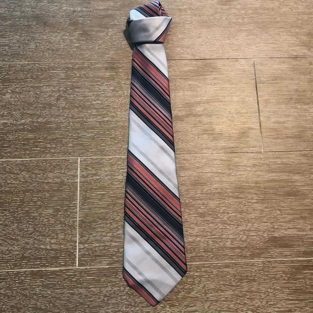 Givenchey Mens Tie - Picture 1 of 3